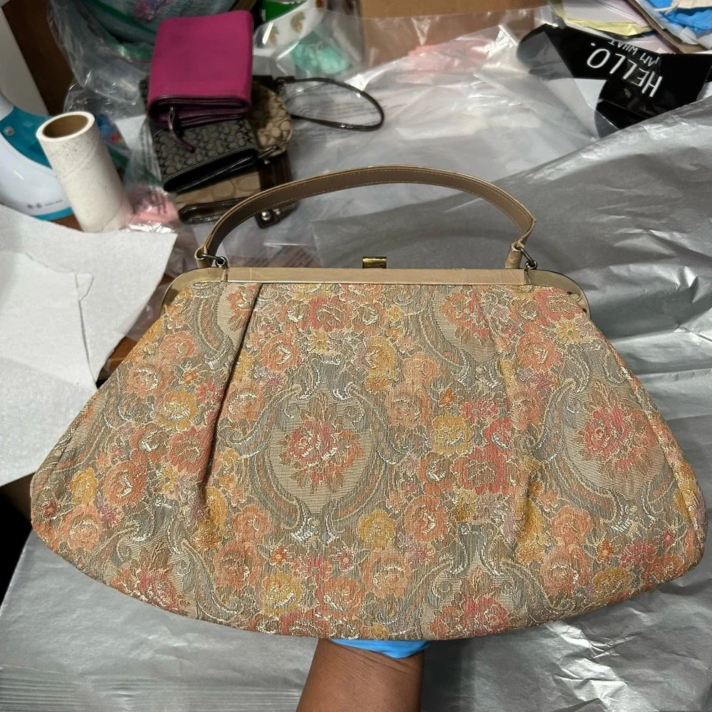 Vintage Floral Tapestry Embroidered Clutch Bag - “Deana” - Picture 4 of 15